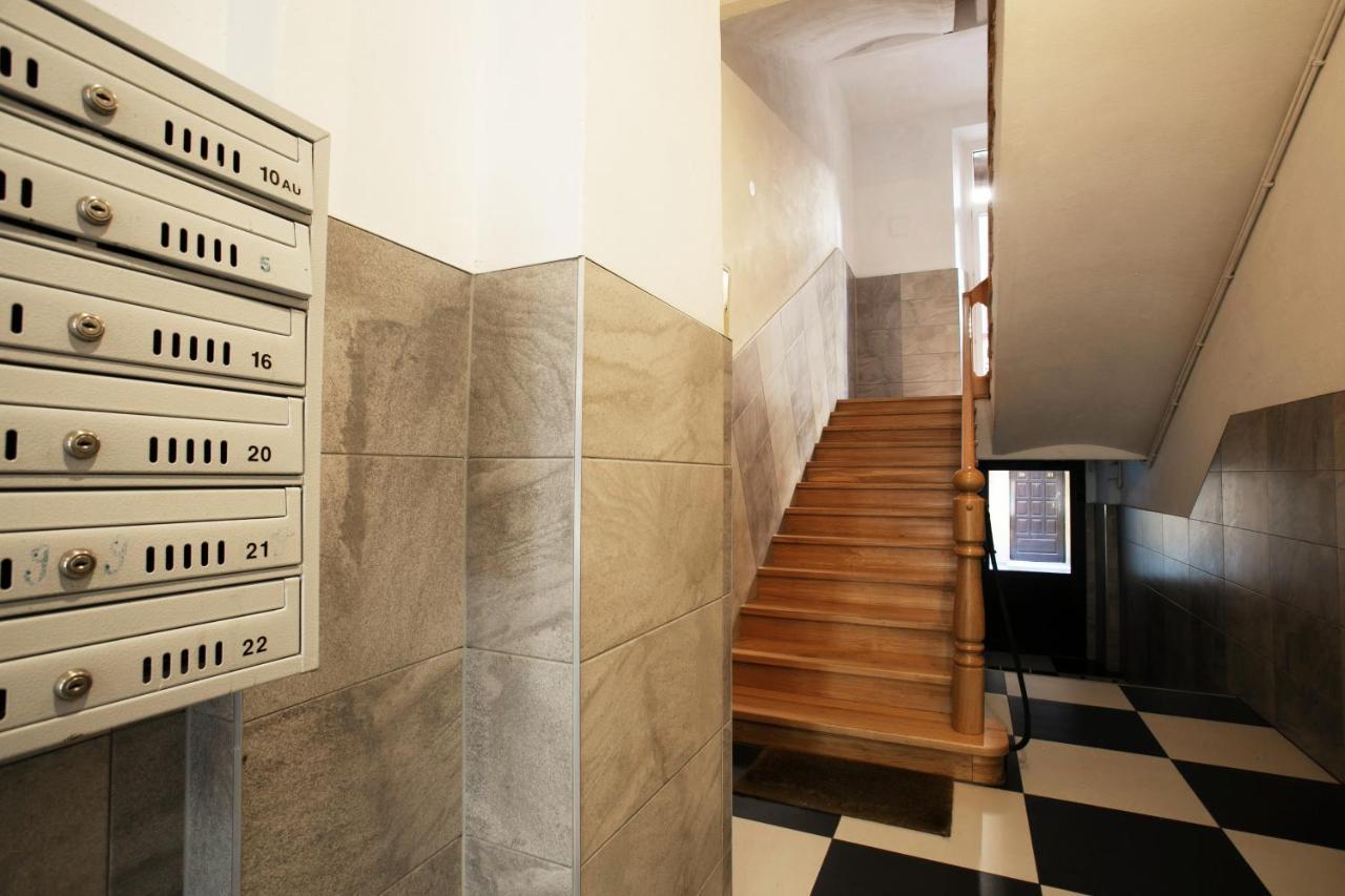 Old Town Apartment クラクフ エクステリア 写真